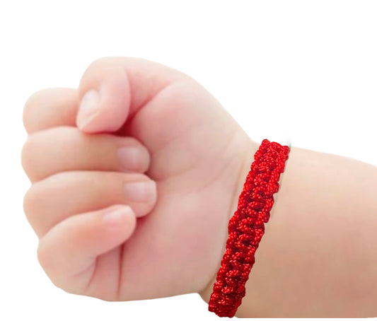 Red baby bracelet for the evil eye