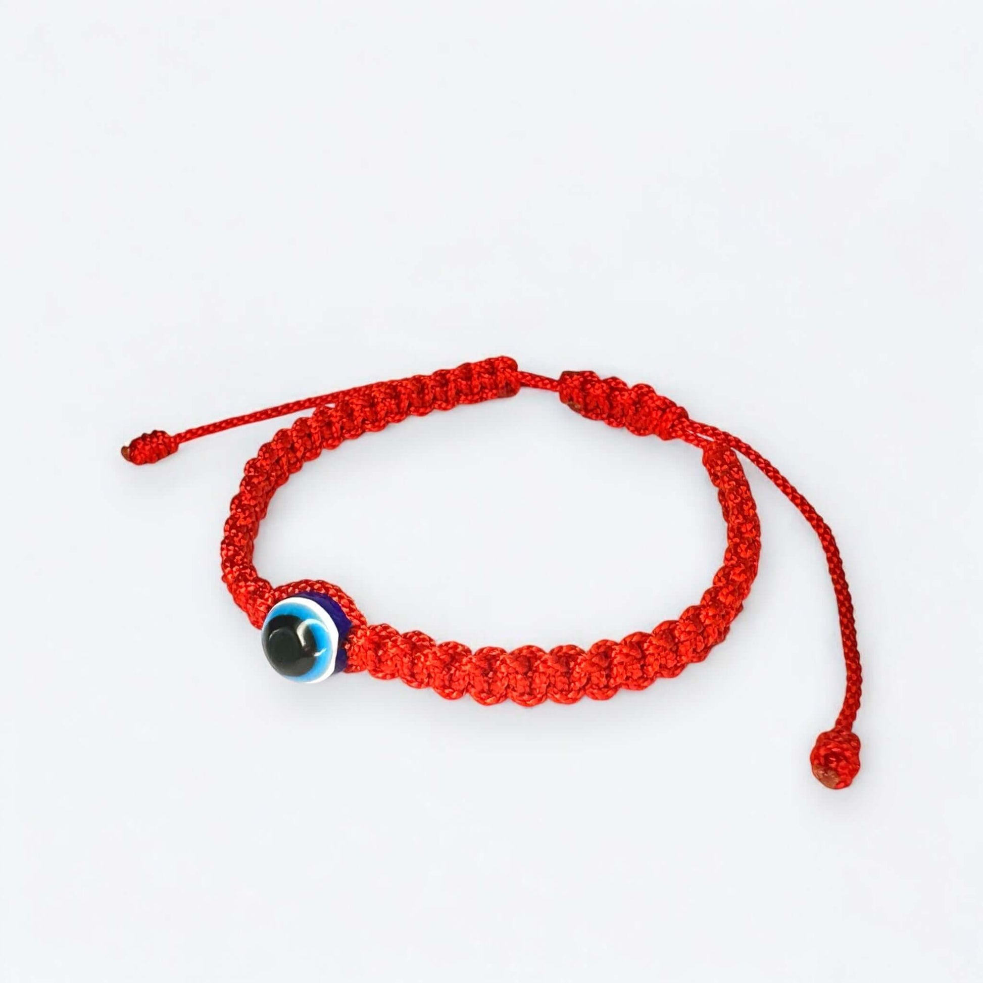 Red Macramé Evil Eye Bracelet for Men | Protección y Estilo